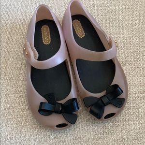 Mini Melissa shoes blush with black bow!